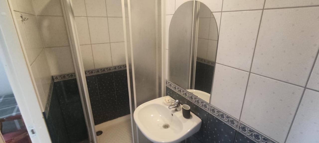 Sveciu Namai Prie Sirvintu Hotel Akmeniai Kültér fotó