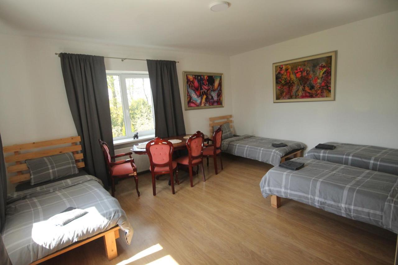 Sveciu Namai Prie Sirvintu Hotel Akmeniai Kültér fotó